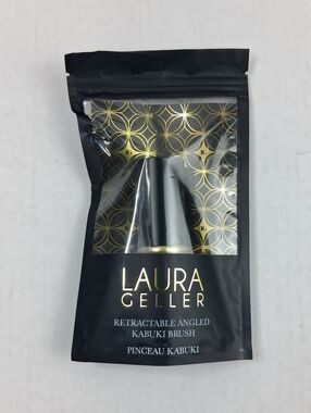 Laura Geller Retractable Angled Kabuki Brush